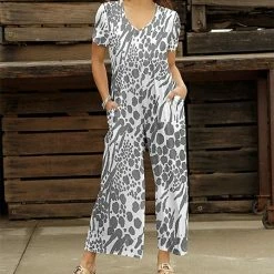 Outlet 🔔 Bon Apple Tea White & Gray Animal-Print Pocket Empire-Waist Wide-Leg Jumpsuit - 👩 Women 😉