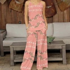 Best Pirce ✔️ Bon Apple Tea Pink & Green Floral Camisole & Pocket Wide-Leg Pants - Plus ❤️