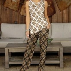 Budget ⌛ Bon Apple Tea White & Black Geometric Tank & Pocket Pants - Plus 🤩