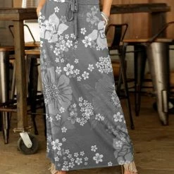 Best Sale ❤️ Bon Apple Tea Gray & White Floral Cluster Drawstring Pocket Maxi 👗 Skirt - Plus 🥰