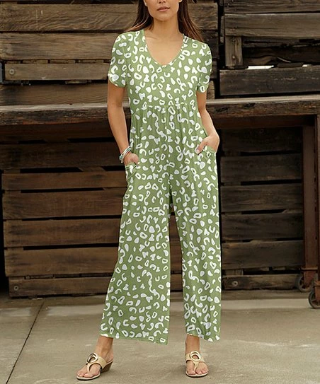 Outlet β Bon Apple Tea Green & White Leopard Empire-Waist Wide-Leg Jumpsuit - Plus π 1 Outlet β Bon Apple Tea Green & White Leopard Empire-Waist Wide-Leg Jumpsuit - Plus π