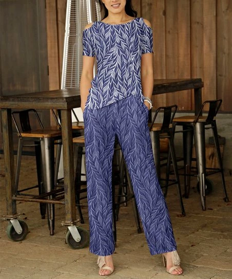 Coupon π Bon Apple Tea Blue & White Leaf Cutout-Shoulder Top & Pocket Pants - π© Women & Plus β€οΈ 1 Coupon π Bon Apple Tea Blue & White Leaf Cutout-Shoulder Top & Pocket Pants - π© Women & Plus β€οΈ