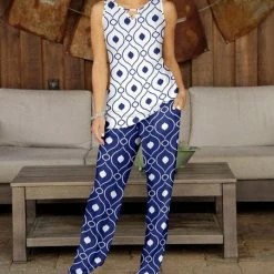 Best Pirce 🛒 Bon Apple Tea White & Navy Arabesque V-Neck Sleeveless Top & Straight-Leg Pants - Plus ⭐
