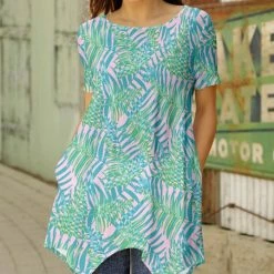 Outlet 😍 Bon Apple Tea Pink & Green Palm Pocket Handkerchief Tunic - Plus ⌛