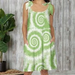 Cheap 🛒 Bon Apple Tea Green & White Spiral Tie-Strap Pocket 👗 Dress - Plus ✔️