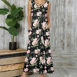Deals 🔥 Bon Apple Tea Black & Pink Floral Criss-Cross V-Neck Pocket Maxi 👗 Dress - Plus 👏