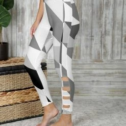 Coupon 🎁 Bon Apple Tea Black & Gray Geometric Cutout Leggings - 👩 Women 👏