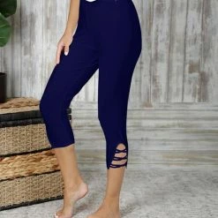 Flash Sale 🎉 Bon Apple Tea Navy Blue Cutout Capri Leggings - 👩 Women 🥰