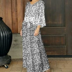 Discount ⭐ Bon Apple Tea Gray & White Floral Flutter-Sleeve Tie-Front Top & Maxi 👗 Skirt - 👩 Women & Plus 🎁