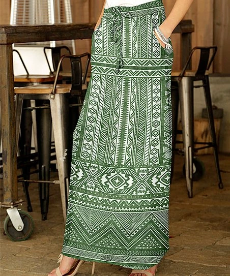 Promo ๐งจ Bon Apple Tea Green & White Abstract Geometric Drawstring Pocket Maxi ๐ Skirt - ๐ฉ Women ๐คฉ