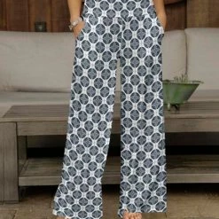 Brand new ❤️ Bon Apple Tea White & Blue Lattice Pocket Wide-Leg Pants - Plus 🤩