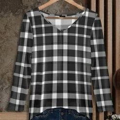 Promo 🔥 Bon Apple Tea Black & White Plaid Long-Sleeve V-Neck Tunic - Plus 🎉