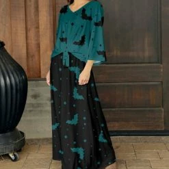 Best Sale 😉 Bon Apple Tea Black & Teal Bat Tie-Front V-Neck Top & Maxi 👗 Skirt - Plus 🛒