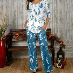 Flash Sale 💯 Bon Apple Tea White & Blue Branch Pleated Scoop Neck Top & Straight-Leg Pants - 👩 Women 🎉