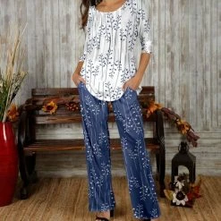 Cheap 🛒 Bon Apple Tea White & Blue Bud Branch Pleated Scoop Neck Top & Straight-Leg Pants - 👩 Women ⌛