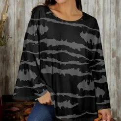 Discount ❤️ Bon Apple Tea Black & Gray Abstract Bell-Sleeve Scoop Neck Tunic - 👩 Women & Plus 🧨