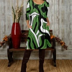 Brand new ⌛ Bon Apple Tea Green & Black Abstract Pleated Pocket Shift 👗 Dress - 👩 Women & Plus ❤️