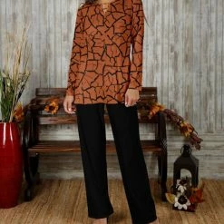 Brand new 😀 Bon Apple Tea Rust Crackle Keyhole Long-Sleeve Tunic & Black Pants - 👩 Women & Plus 🔔