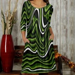 Deals 😉 Bon Apple Tea Black & Green Abstract Pleated Shift 👗 Dress - 👩 Women & Plus ✔️