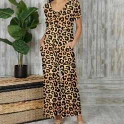 Coupon 🛒 Bon Apple Tea Black & Beige Leopard Empire-Waist Wide-Leg Jumpsuit - 👩 Women & Plus ⭐