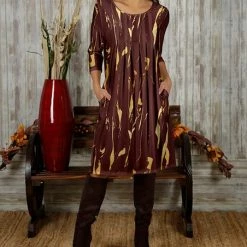 Coupon 🥰 Bon Apple Tea Burgundy & Goldtone Abstract Pleated Pocket Midi 👗 Dress - 👩 Women & Plus 🎉