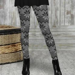 Outlet 🔥 Bon Apple Tea Black & White Geometric Snowflake Leggings - 👩 Women & Plus 🤩